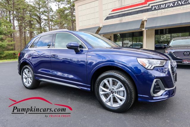 2022 Audi Q3 45 TFSI S Line Premium Plus quattro's photo