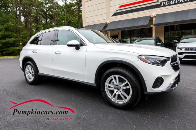 2023 Mercedes-Benz GLC